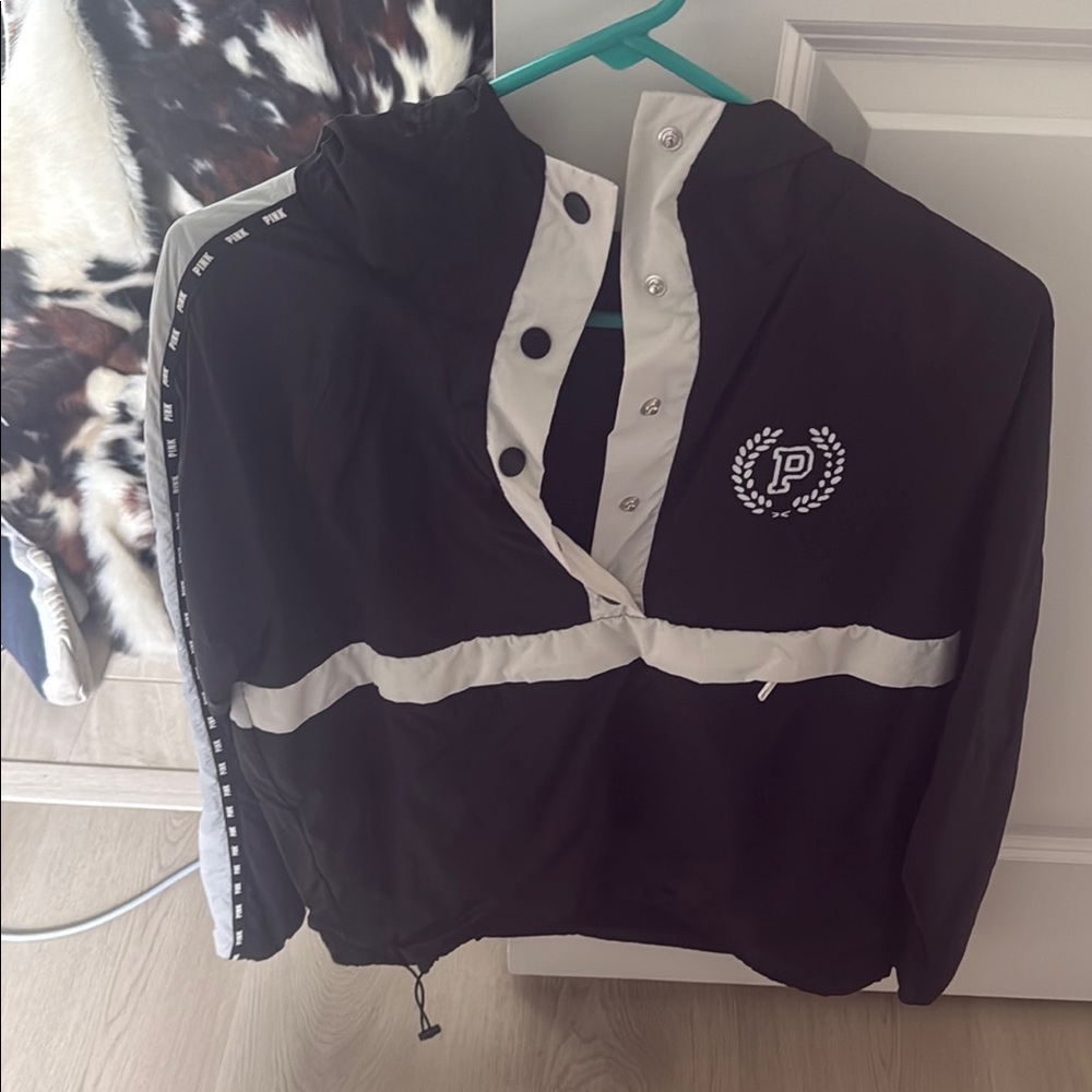 Black and White Pullover Jacket